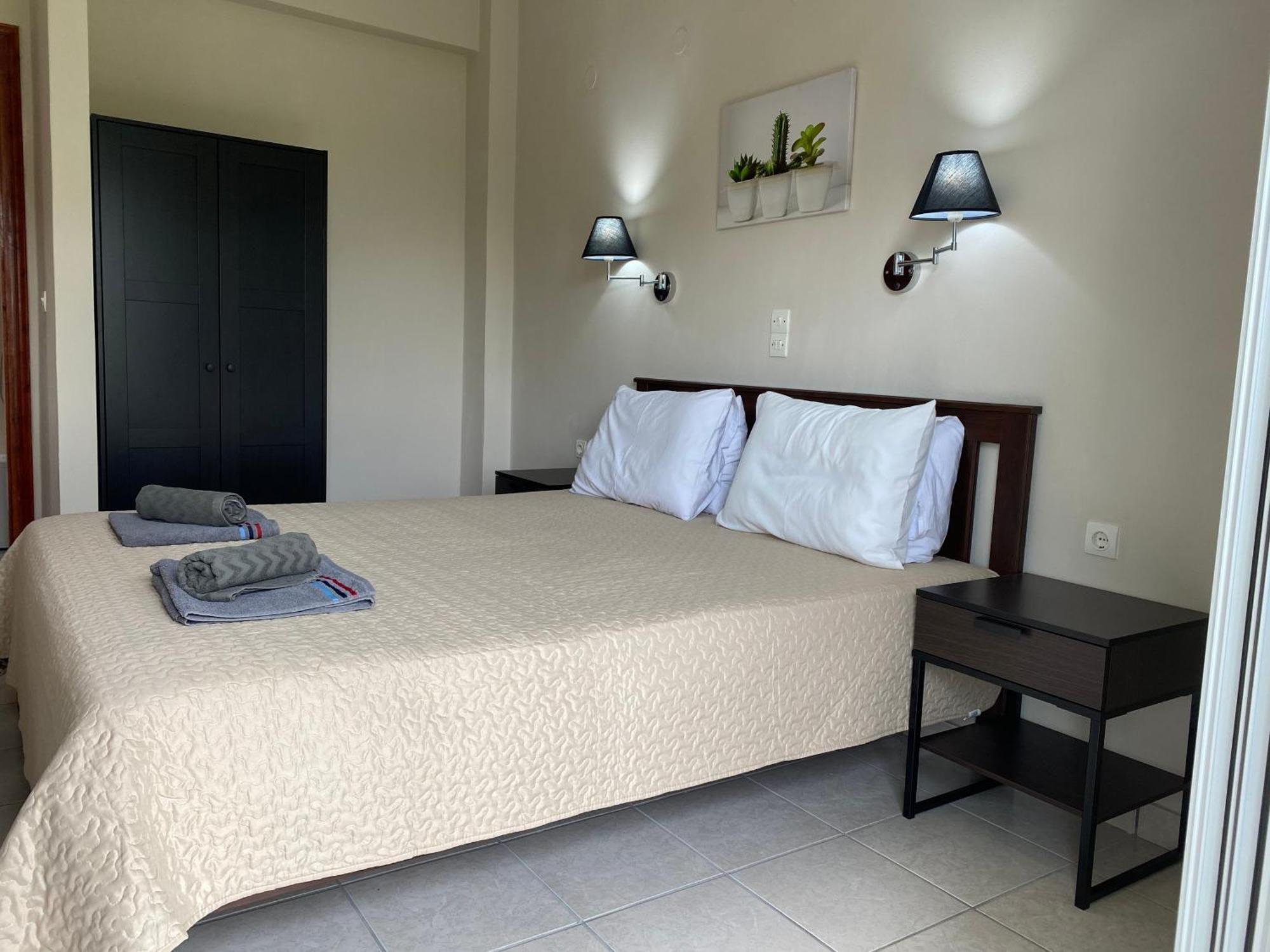 Alexander Apartments โรดา ภายนอก รูปภาพ
